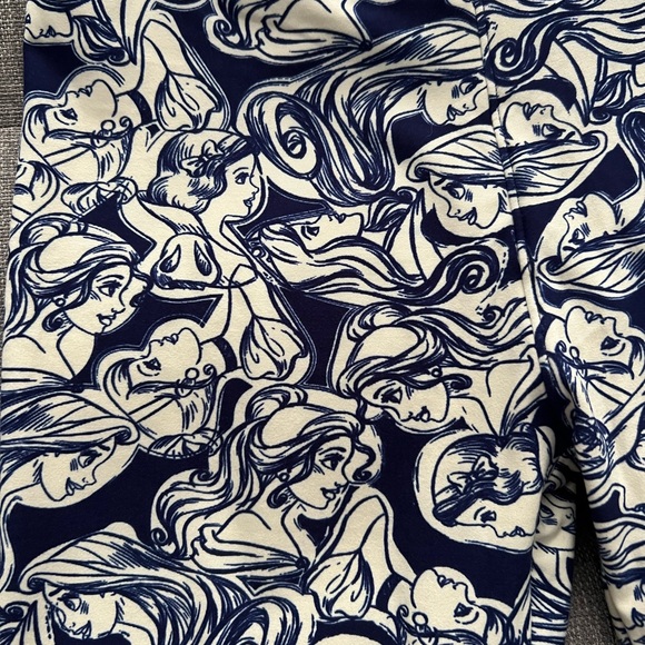 Lularoe Disney Princess and Castle leggings, NWOT - Picture 5 of 11